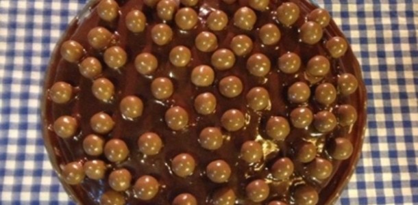 bolo-de-chocolate-com-nutella-e-maltesers-f8-15320