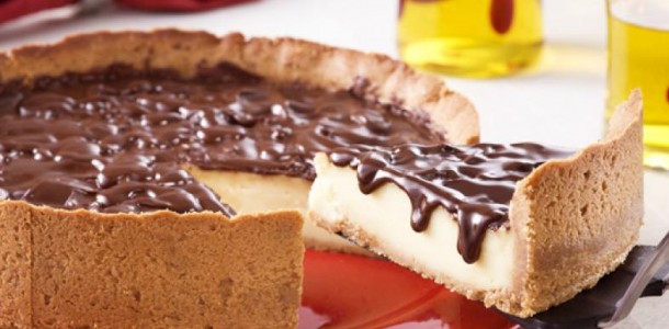 receita-torta-baunilha-calda-chocolate (1)
