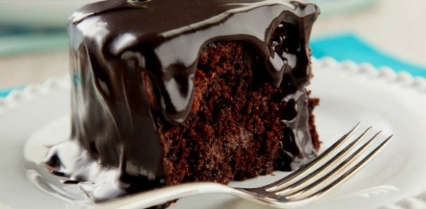 bolo-de-chocolate-triplo-incrivel-para-rezar-por-mais