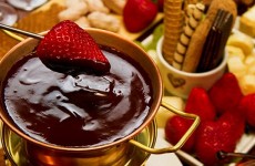 fondue-chocolate-era-uma-vez-chalezinho