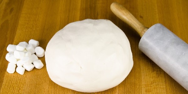 pasta-de-marshmallow-face