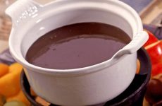 receita-fondue-de-chocolate-02-610x300